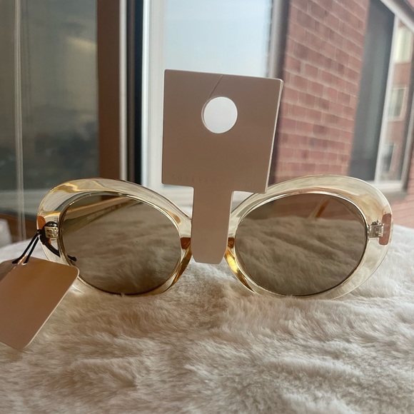 Tan Translucent Glasses - retro oversized style - NWT - Picture 4 of 4